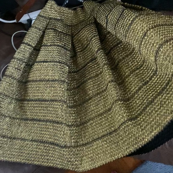 Fun Party Skirt! - Picture 4 of 10